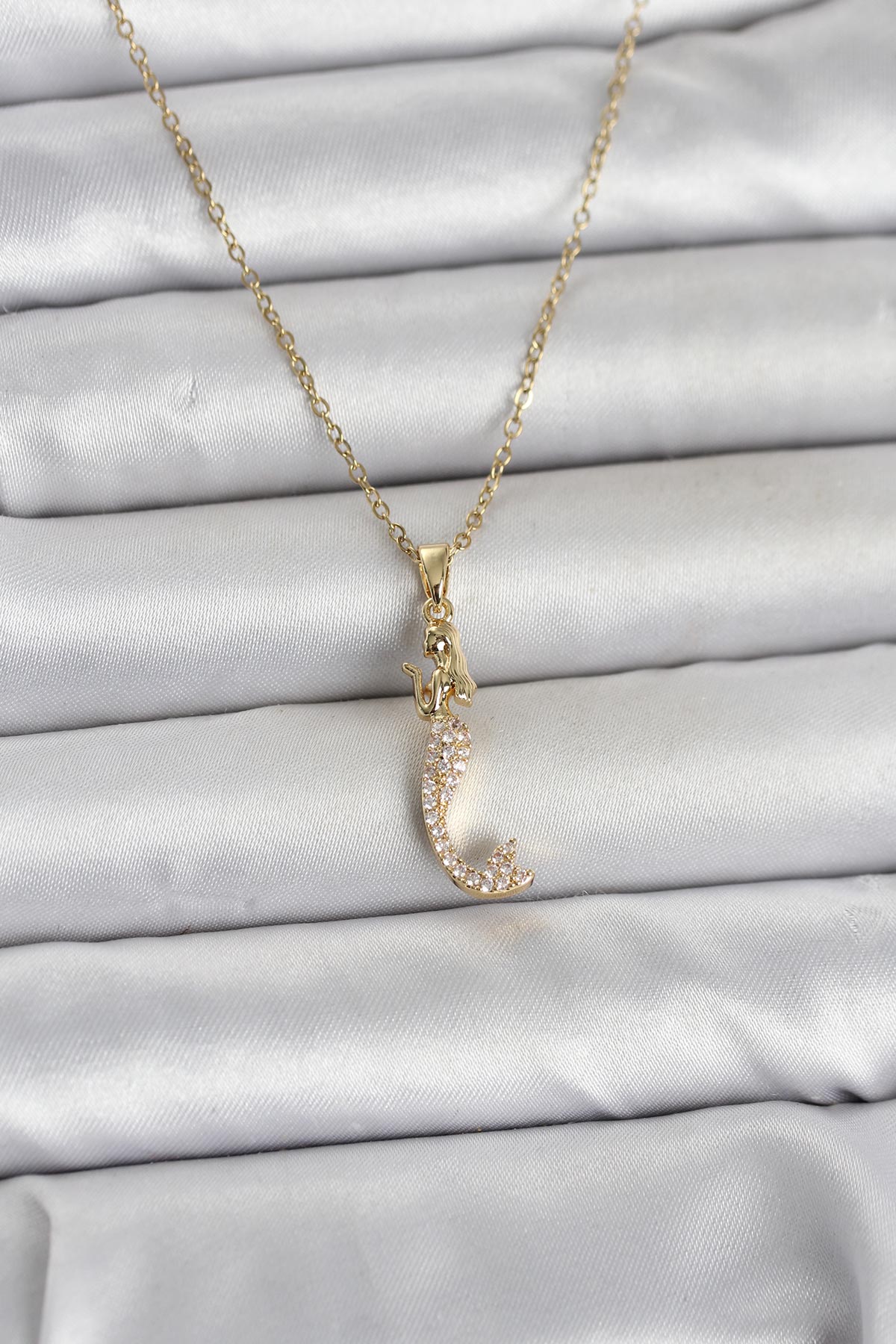 316L Çelik Zincir Gold Renk Zirkon Taşlı Deniz Kızı Model Kadın Kolye