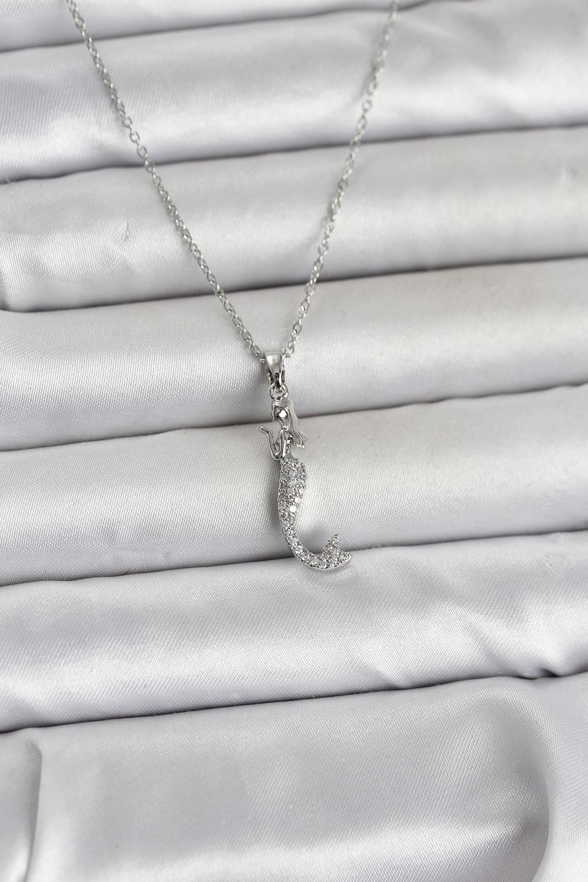 316L Çelik Zincir Gümüş Renk Zirkon Taşlı Deniz Kızı Model Kadın Kolye