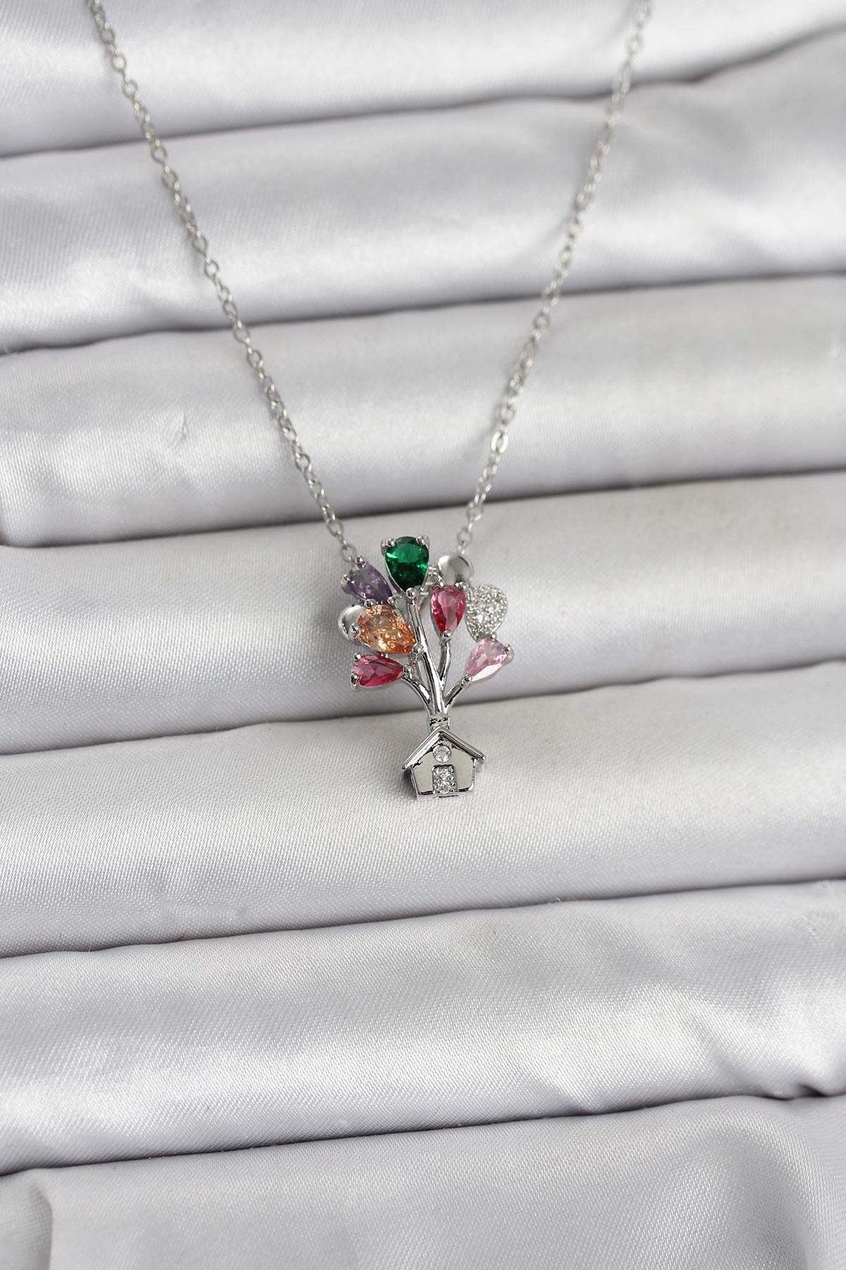 316L Çelik Zincir Gümüş Renk Uçan Balon Ev Figür Kadın Kolye