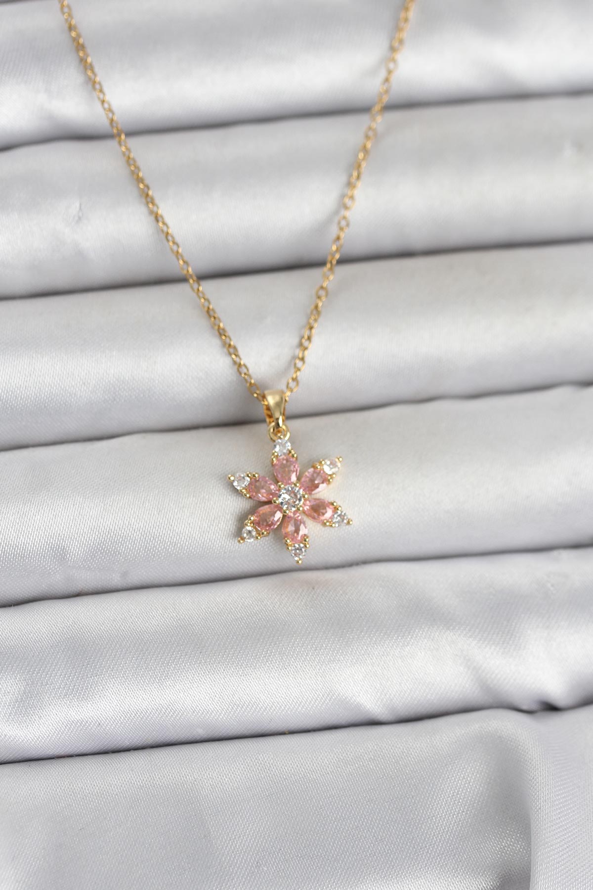 316L Çelik Zincir Gold Renk Pembe Lotus Model Kadın Kolye