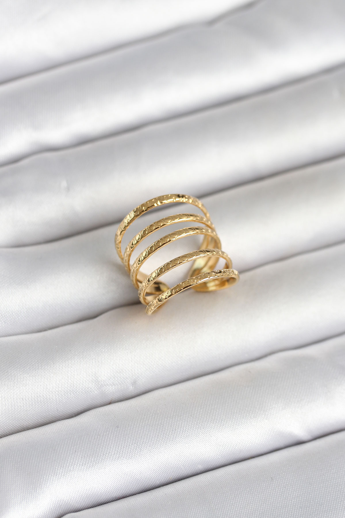 316L Çelik Gold Renk Sıralı Model Kadın Yüzük