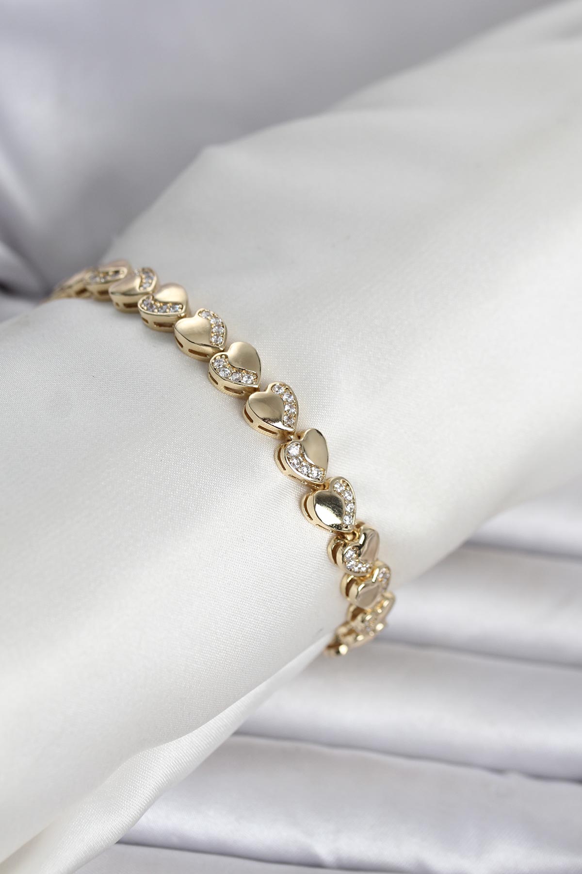 Xuping Kalp Model Gold Renk Kadın Bileklik