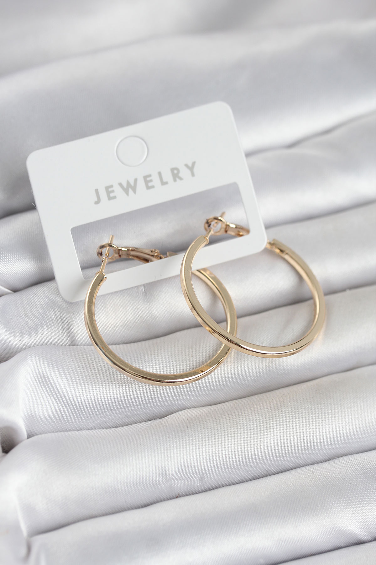 Gold Renk Pirinç Köşeli Kenar Halka 32 mm Kadın Küpe