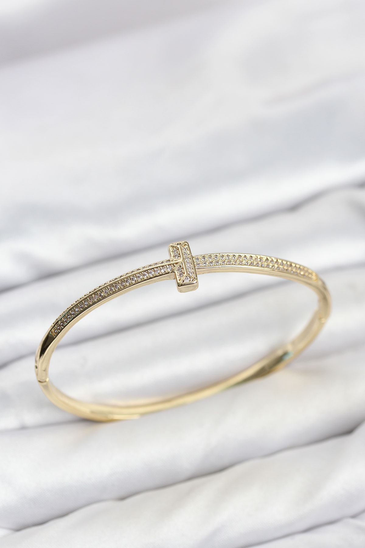 Shekka Gold Renk T Model Zirkon Taşlı Kadın Kelepçe Bileklik