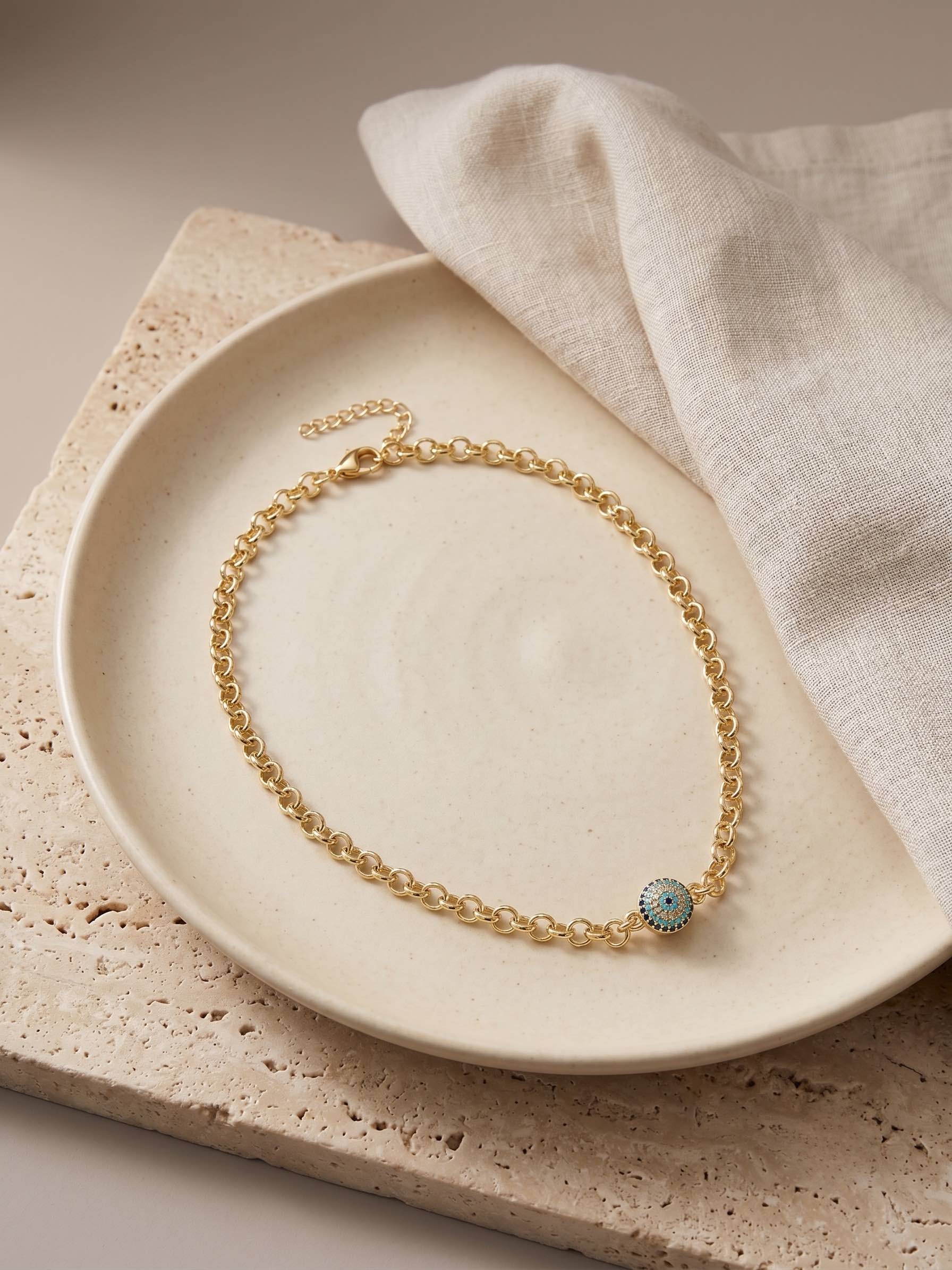Shekka Gold Renk Nazarlı Model Pirinç Kadın Kolye — görsel 1