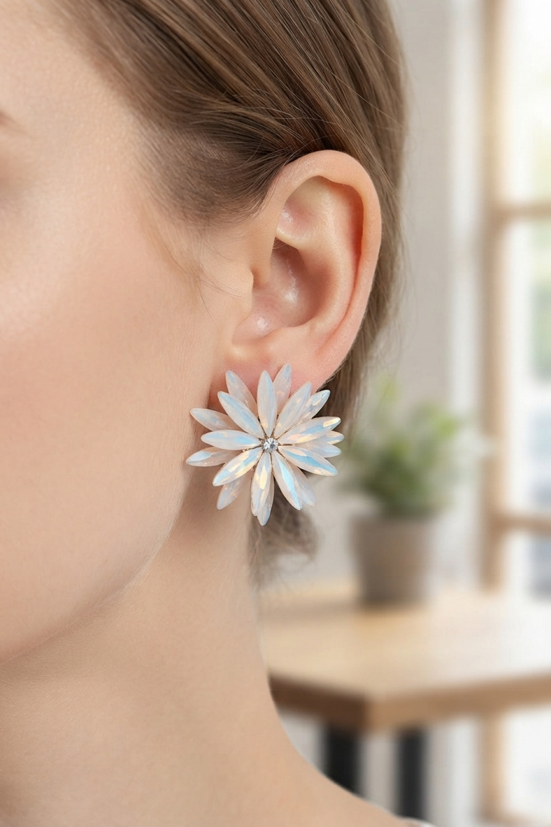 Shekka Lotus Model Beyaz Renk Kristal Taşlı Kadın Küpe — görsel 1