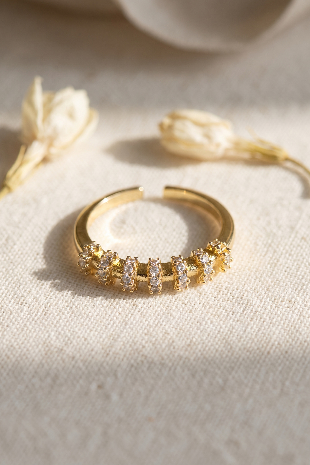 Zirkon Taşlı Gold Renk Vintage Kadın Yüzük