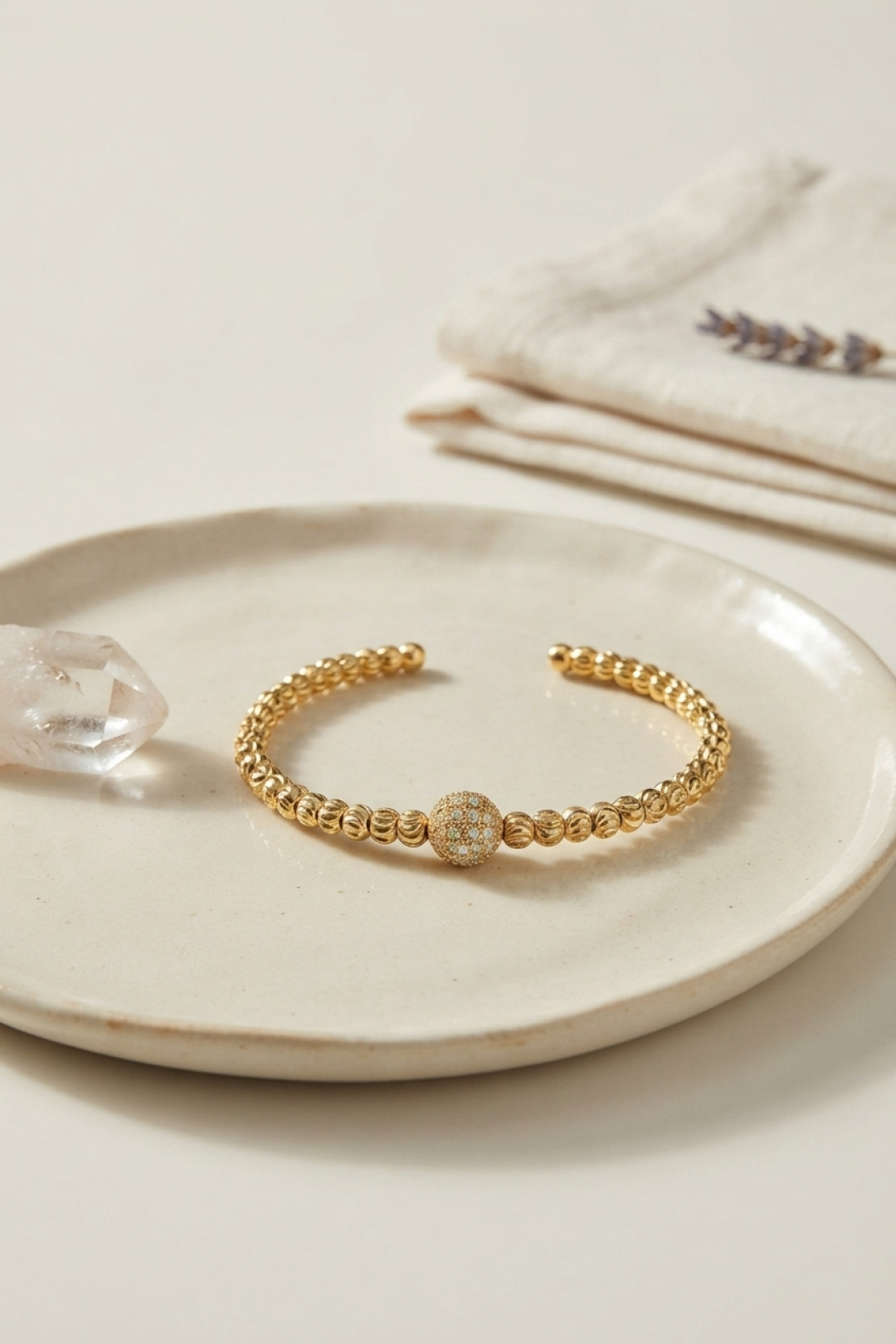 Gold Renk Dorika Model Zirkon Taşlı Kadın Bileklik