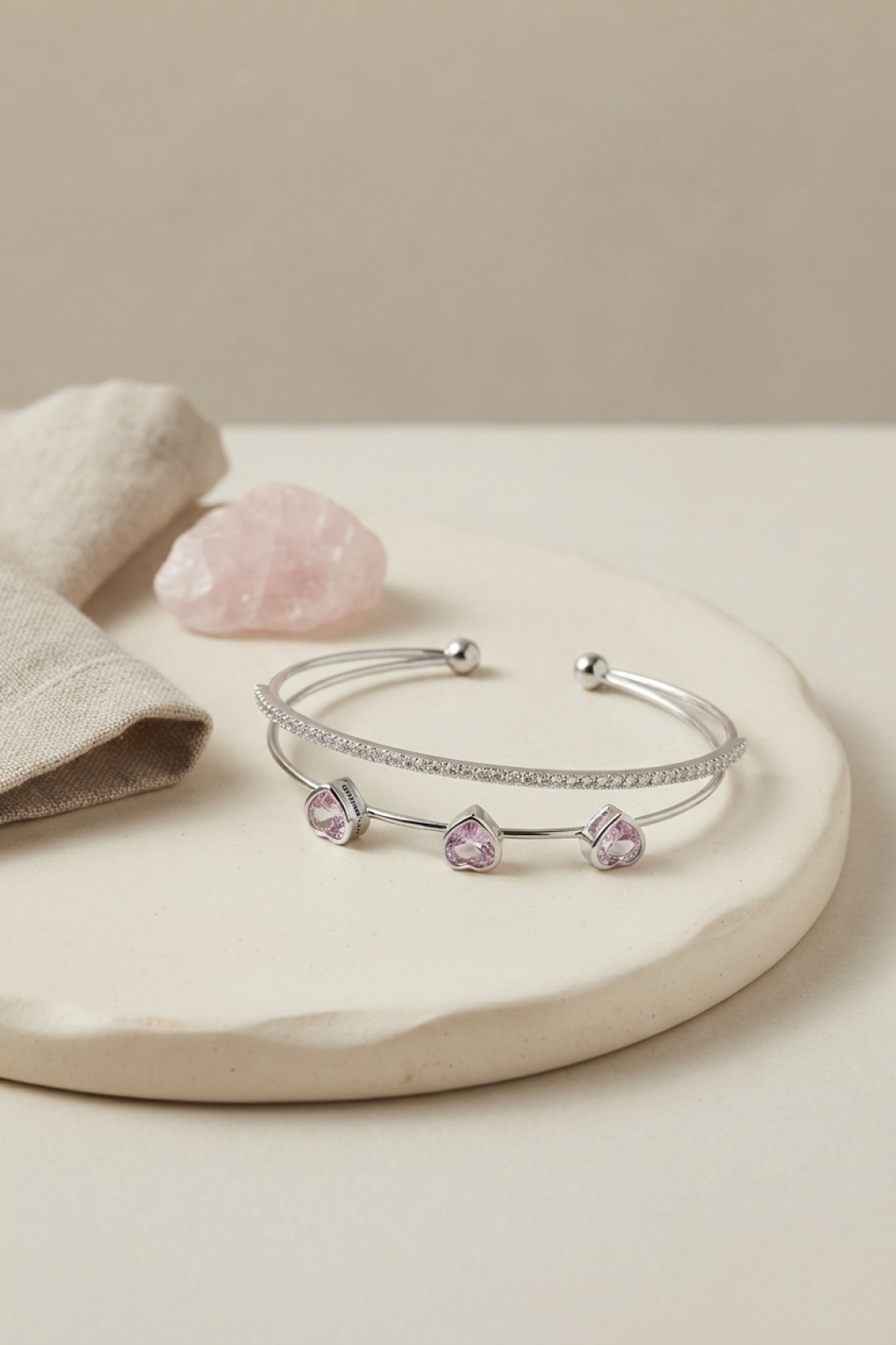 Pembe Kalp Model Zirkon Taşlı Gümüş Renk Kadın Bileklik