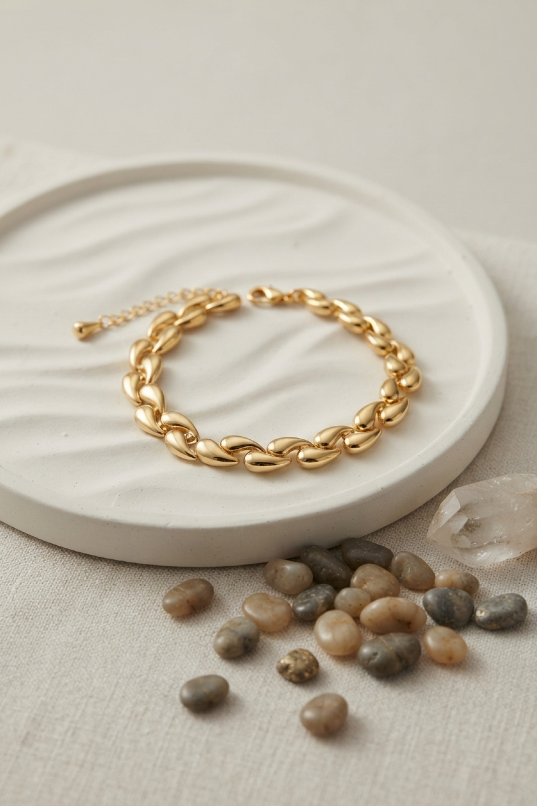 Gold Renk Sarmal Damla Model Kadın Bileklik