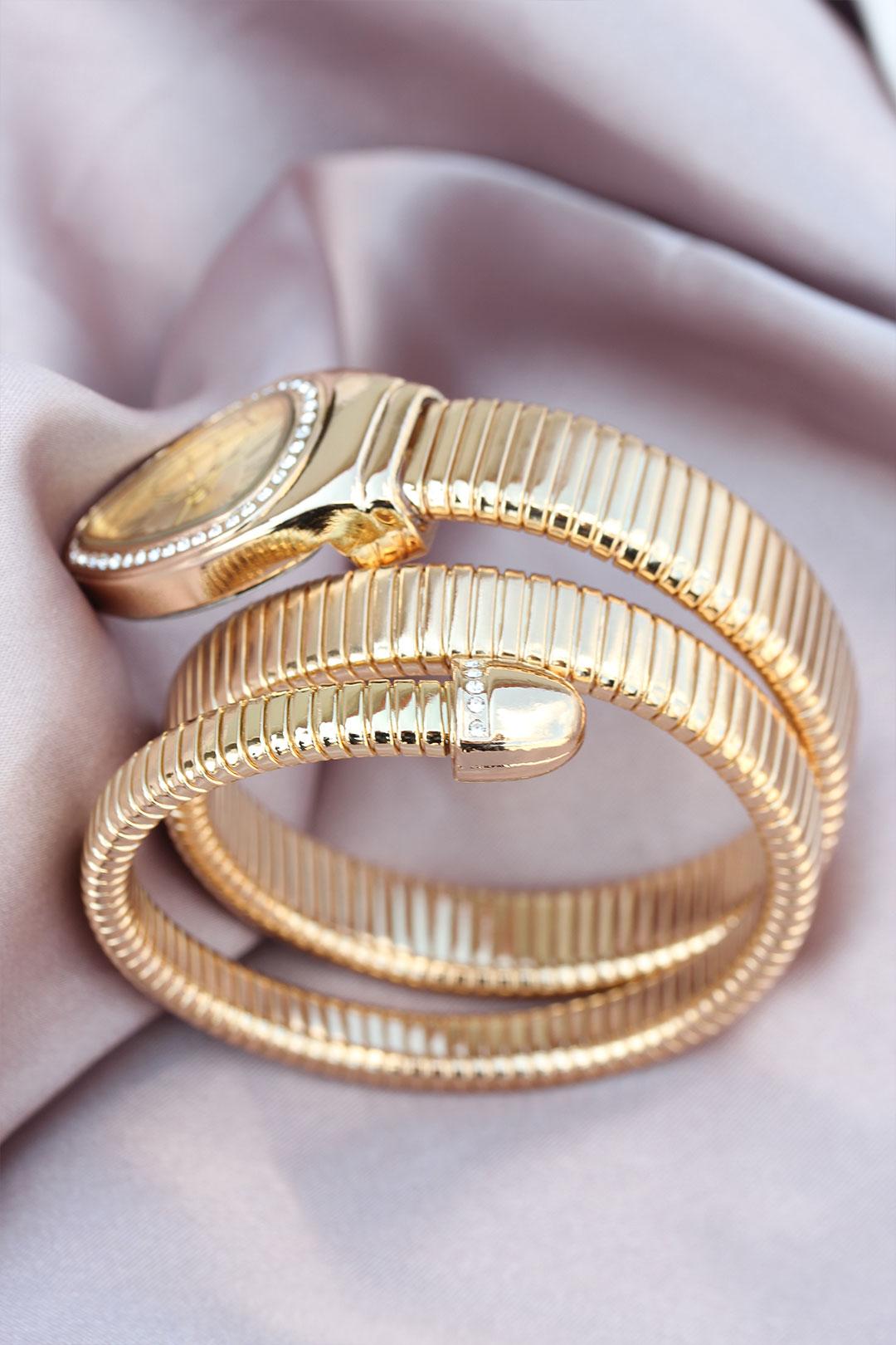 Yeni Sezon Roma Rakamlı Gold Renk Taşlı Yılan Model Kadın Saat
