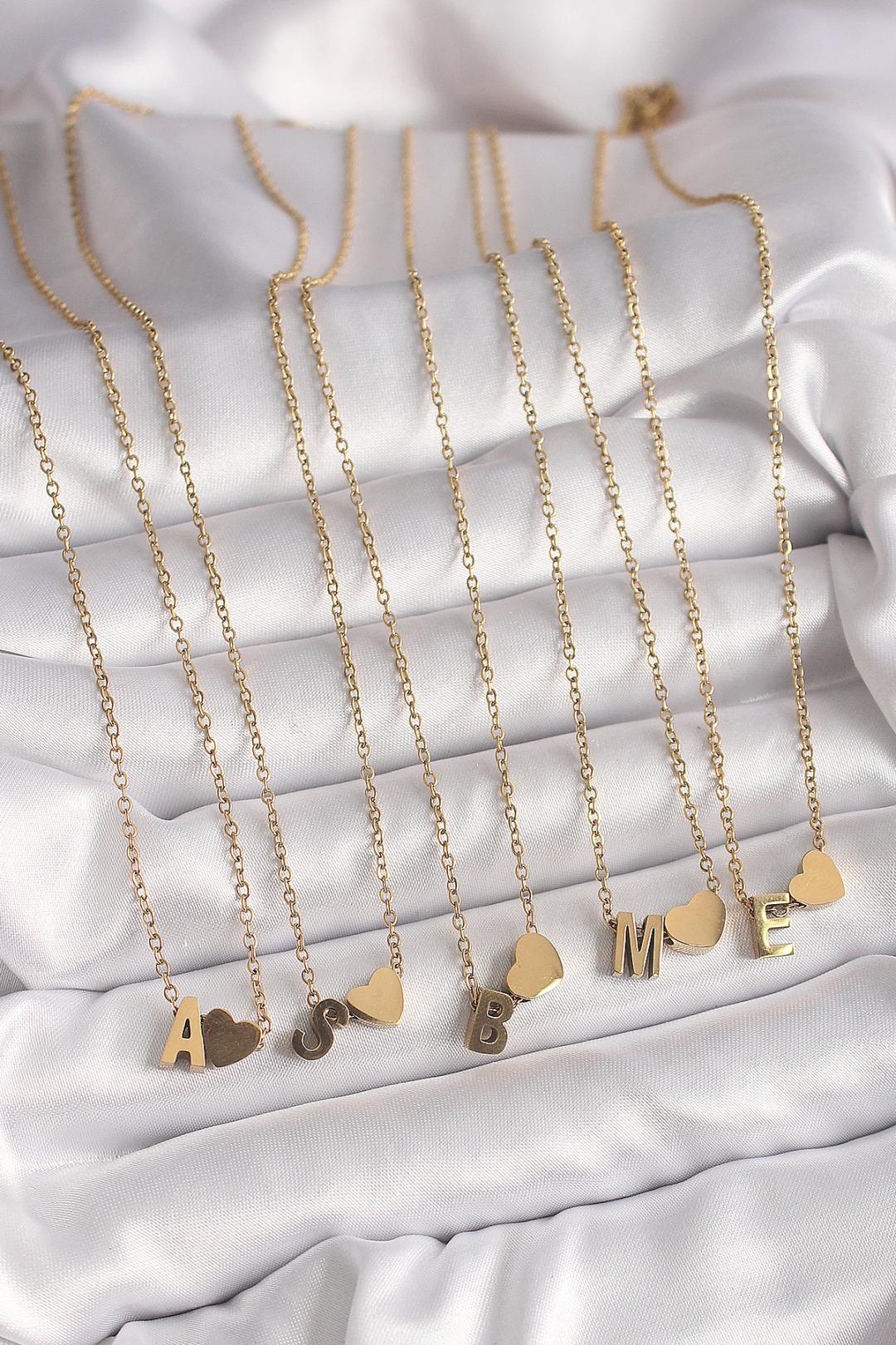 316L Çelik Gold Renk Kalpli Harf Kolye 24'Lü Paket